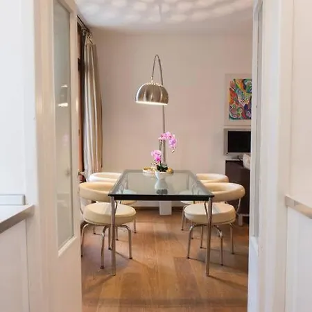 Apartamento Stunning In The Heart Of *